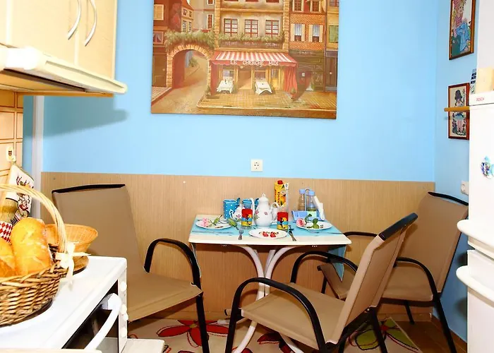 아파트 Maras Marinas 니키티